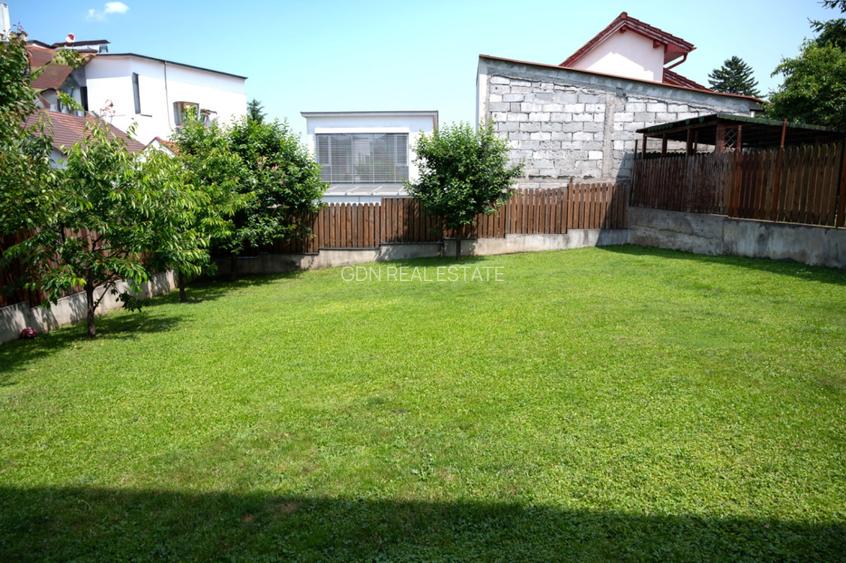 Vilă in Andrei Mureșanu,  6 camere, teren 600 mp - 4