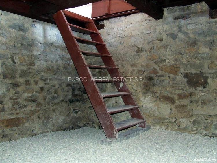 Conac boieresc - 5 camere - Nicolae Balcescu - 105.000 euro (Cod E11) - 10