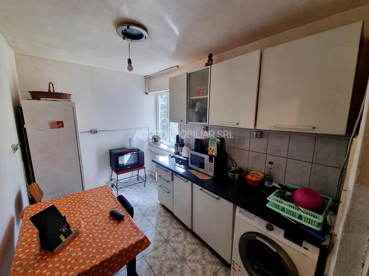 Piata ciresica-apartament 4 camere decomandat - 6