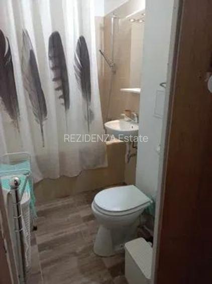 APARTAMENT 2 CAMERE DECOMANDAT PLAZZA MALL BLOC 1974 - 2