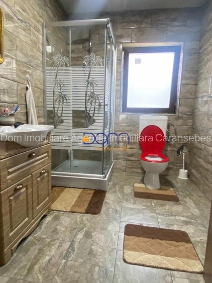 Vila spatioasa recent construita - 8