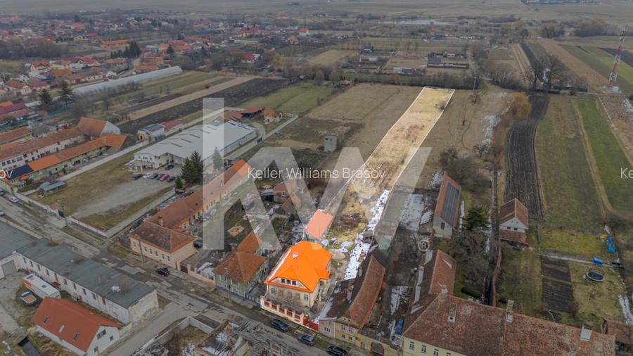 Proiect de restaurare langa Cetatea Prejmer,  casa si teren de 5.458 mp - 5