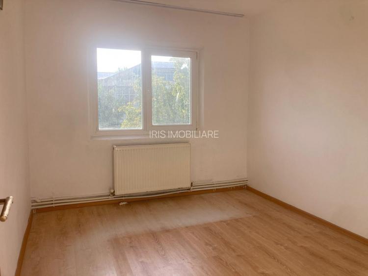 52500€!Apartament 3 camere,70mp,dec,la 2 min de centru - 4