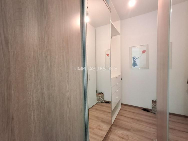 De Vanzare Casa  4 camere  zona Tunari - 3