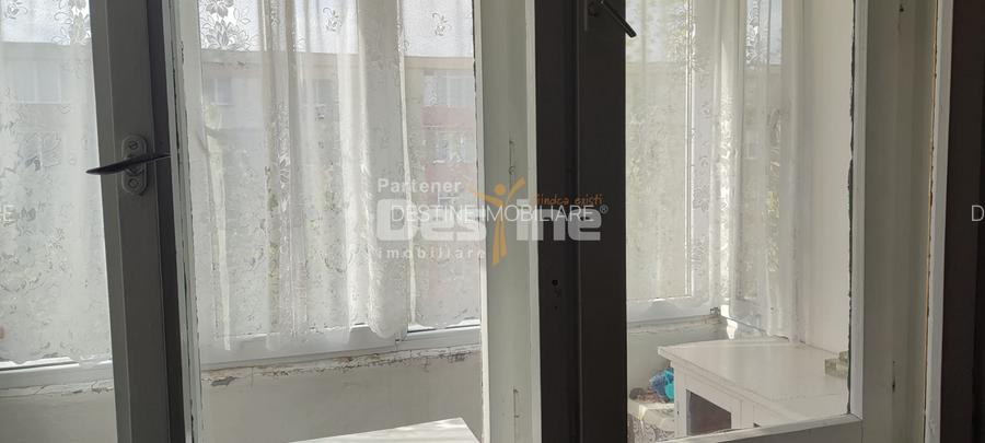 APARTAMENT CU 2 CAMERE SEMIDECOMANDAT ZONA FOARTE BUNA - 10