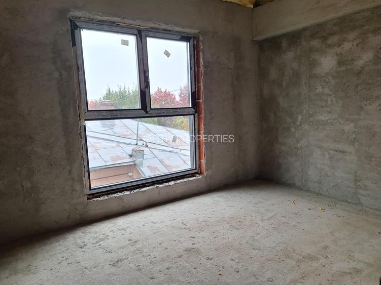 Duplex 2025,su 150mp, 4 dormitoare,living,3 bai,bucatarie,teren 300mp,2 parcari - 12