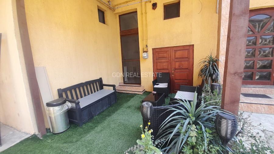 Apartament la casa cu 2 camere, suprafata utila 64 mp, zona centrala - 8