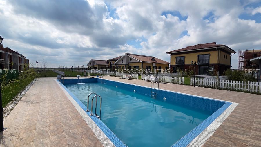 VILE P+M, 5 camere+Teren 300 mp.zona Otopeni, COMPLEX CU PISCINA-COMISION 0% - 35