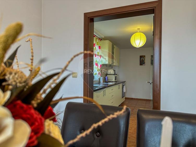 Vila de vanzare pe Str.Strugurilor/Terezian - 18