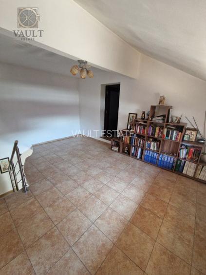 Casa cu 5 camere - Alexandriei - 4