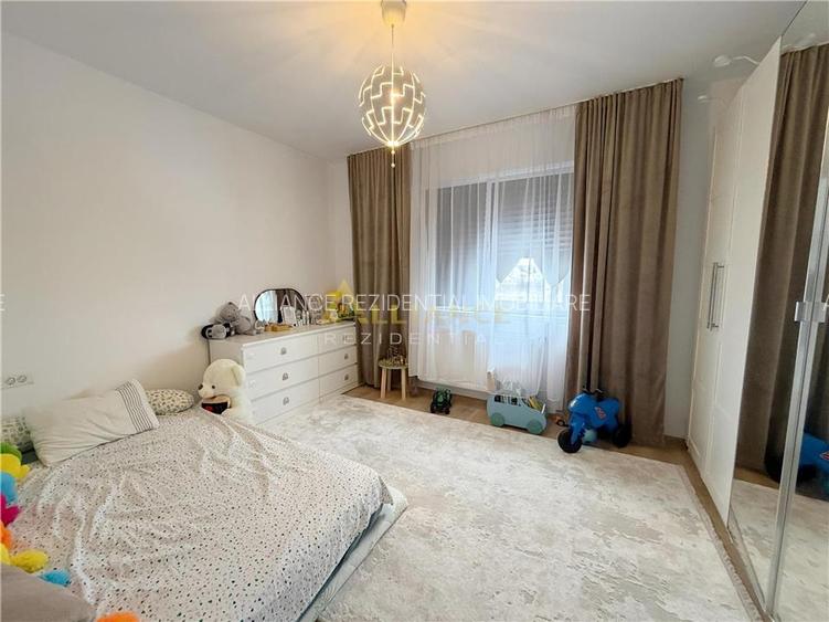 Vila individuala P+1E - 4 camere 3 bai + dressing - 484mp teren - 4