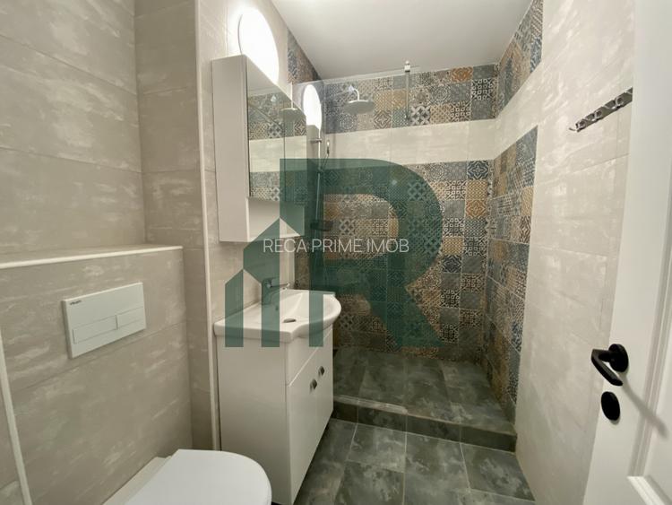 Apartament renovat cu 3 camere si 2 bai in Cartierul Strand - 6