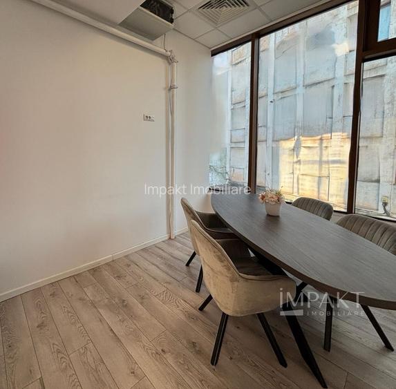 Spațiu comercial modern, zona-centrala complet amenajat pentru birouri - 17
