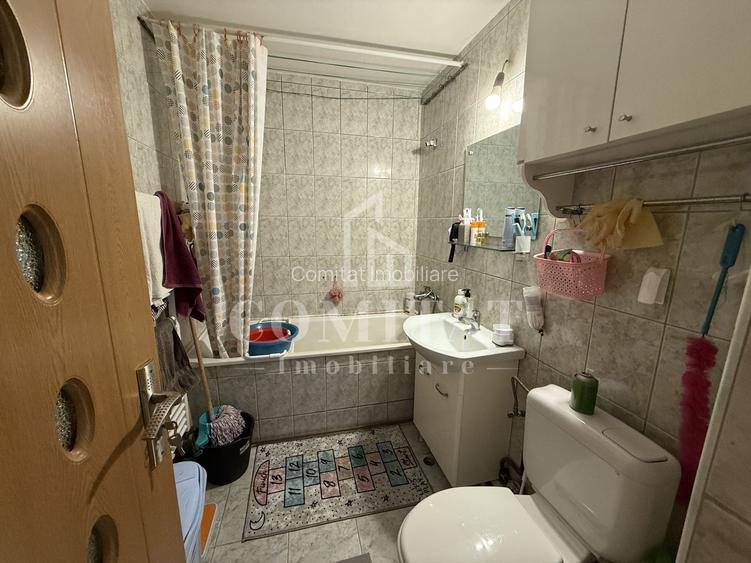 Apartament 2 camere | Decomandat | 48 mpu | Etaj 3/4 | Str. Plopilor - 5