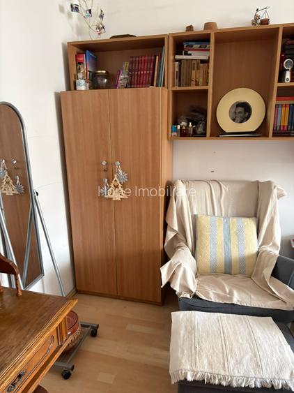 Chisinau - Garsoniera decomandata, bloc mixt - 5