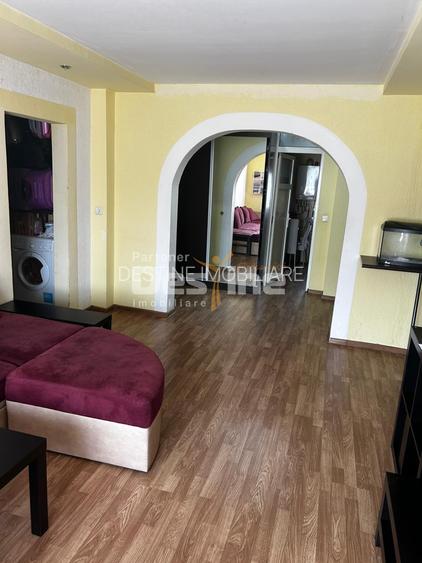 13 Septembrie-Sebastian | 4 camere | 97mp | dec | et 8 | parcare | 165.000 euro - 2