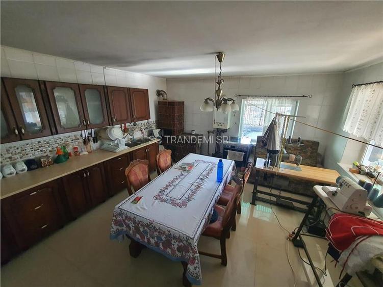 Casa singur in curte cu  700mp teren in orasul Avrig, 25km distanta de Sibiu - 5
