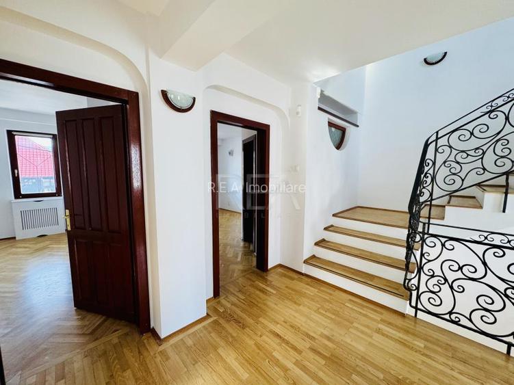 Vila 8 camere vis a vis de Piata Floreasca, garaj, curte proprie - 19