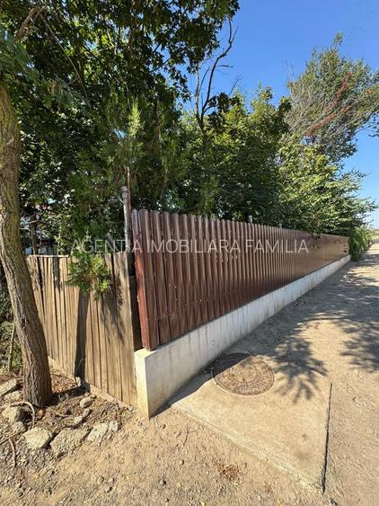 Cabana din lemn+ teren 2000 mp , 105.000 Euro negociabil, zona Metro - 8