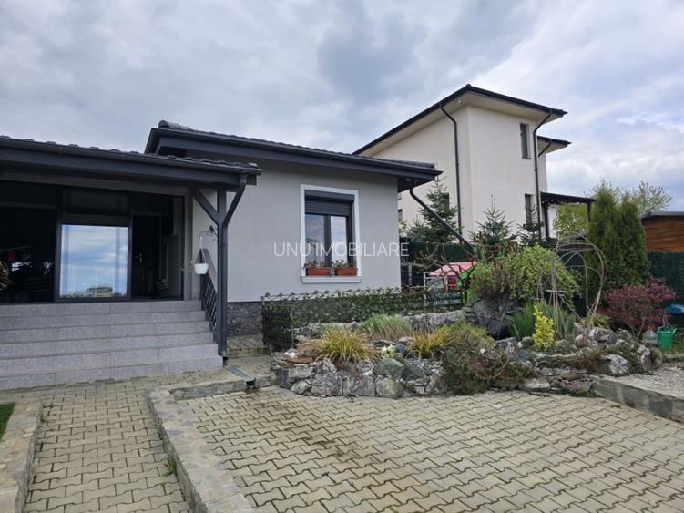 Casă pe parter, construită pentru uz propriu, cu accent pe confort și eficiență. - 4