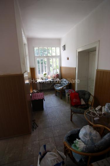 Casa tip conac, doua corpuri, cu 2.471 mp de gradina si doua fronturi - 5