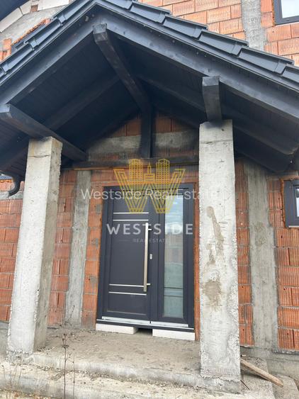 Vila de vanzare, in Carpinis - 9