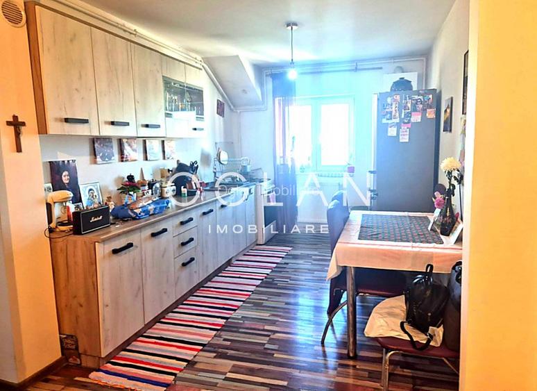 Mansarda pe un singur nivel 67 mpu, strada Siretului - 3