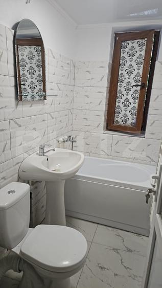 Apartament de inchiriat, cu 2 camere, 40 mp, zona 9 Mai