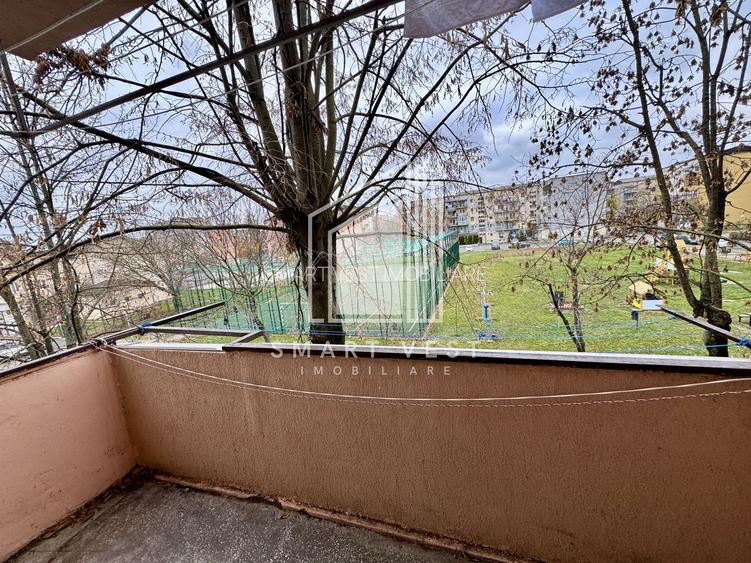 Apartament 4 camere | Etaj 2 din 4 | Zona Micro 17 - 20