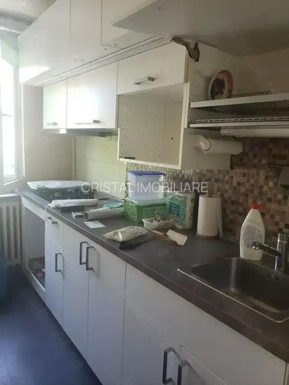 Vanzare Apartament 3 camere Titan- Aleea Postavarul - 2