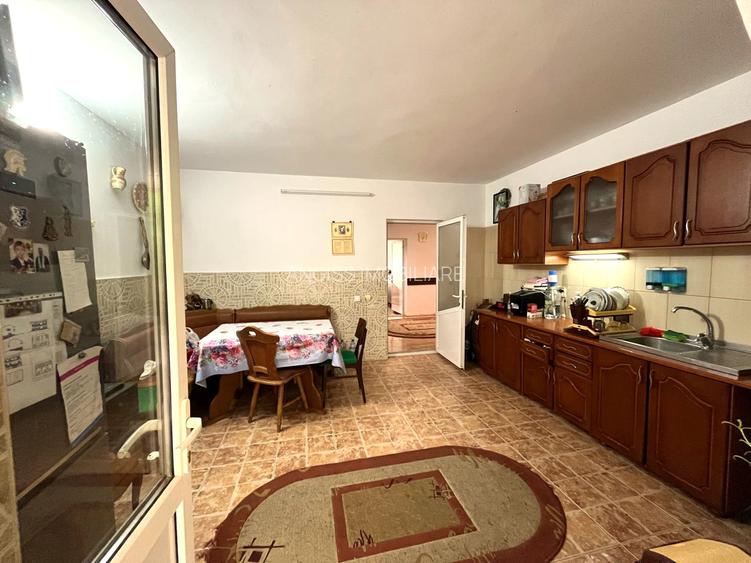 Casa mare -IDEAL CLINICA MEDICALA - 360Mp construiti - 6