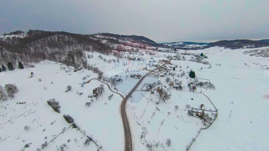 Casă cu 4 camere din cărămidă, de vânzare în zona Bratca-Damiș - 28