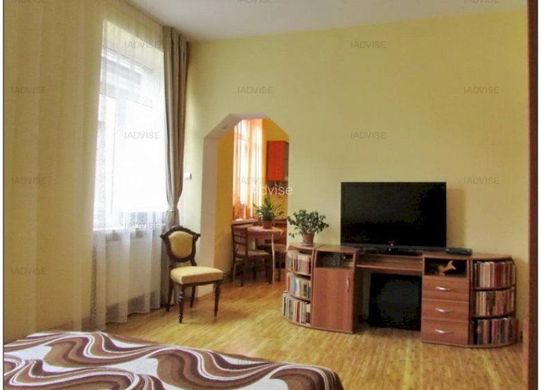 Apartament 4 Camere Vanzare - Piata Sfatului - 15