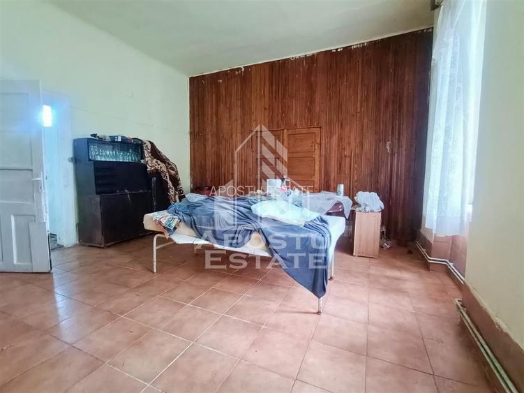 Apartament cu 4 camere, la parter, cu 2 fronturi stradale. - 2