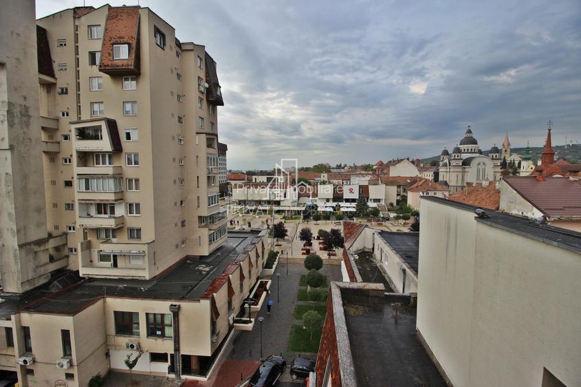 Penthouse 190 Mp+40 Mp Terasa De vanzare, P-ta Teatrului, Ultracentral - 16