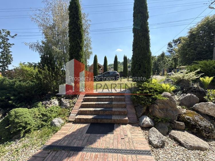 Pensiune  în Bran, sat Poarta – Afacere la cheie, locație premium - 21