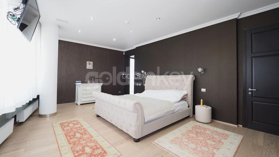 Vilă impresionantă pe un singur nivel | piscina | 2 garaje - 10