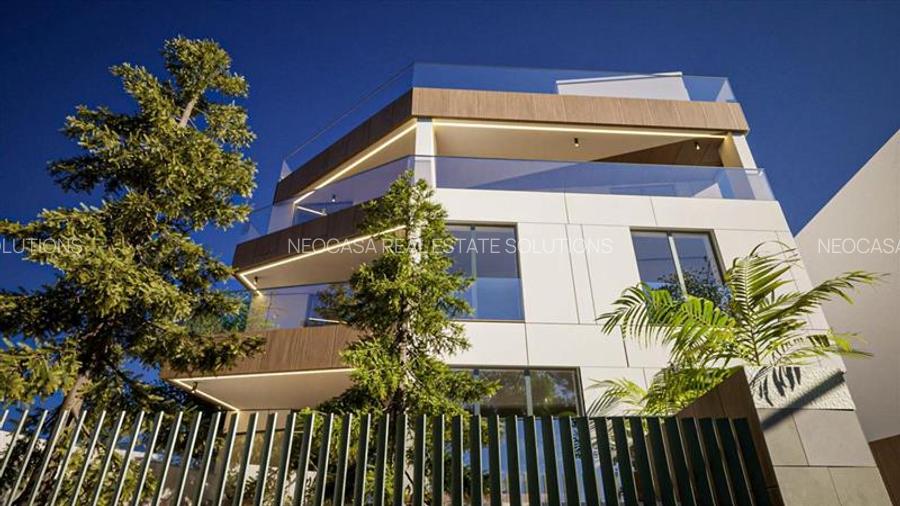 PENTHOUSE DUPLEX // LAKE VIEW - 2