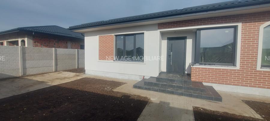 Casa cocheta, P+Pod, 4 camere, teren 500 m.p., toate utilitatile, comision 0% - 5