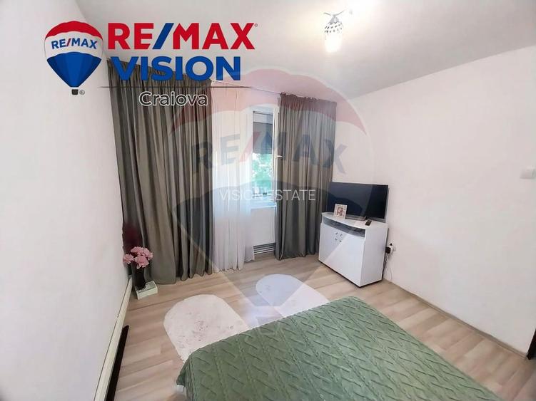 Apartament 3 camere Craiova,  etaj intermediar, N. Titulescu - 3