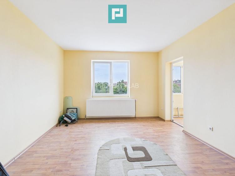 Casă cu 5 camere în Remetea Mare - 5