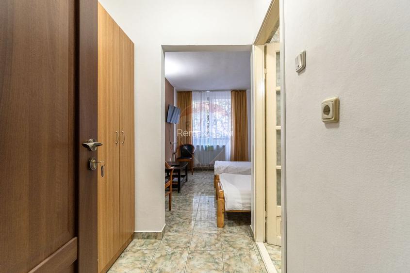 Casă / Vilă cu 20 camere de vânzare în Timisu de Jos, DN1, Brasov - 25