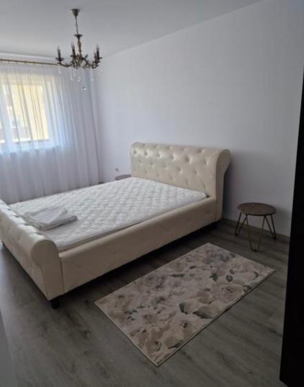 Apartament 2 camere Drumul cu plopi