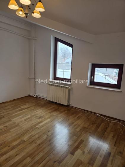 Vila de inchiriat - 25