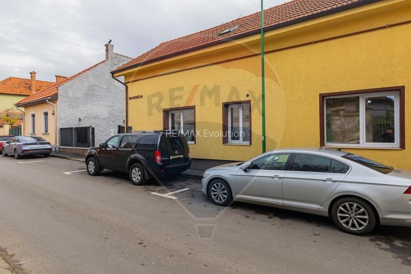 COMISION 0%|Oază de eleganță în Centrul Istoric: Apartament 4 camere!! - 30