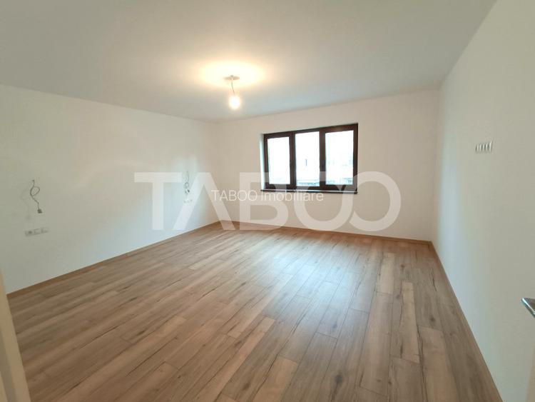 Casa 10 camere 390 mp utili - pe strada Calea Poplacii din Sibiu - 25