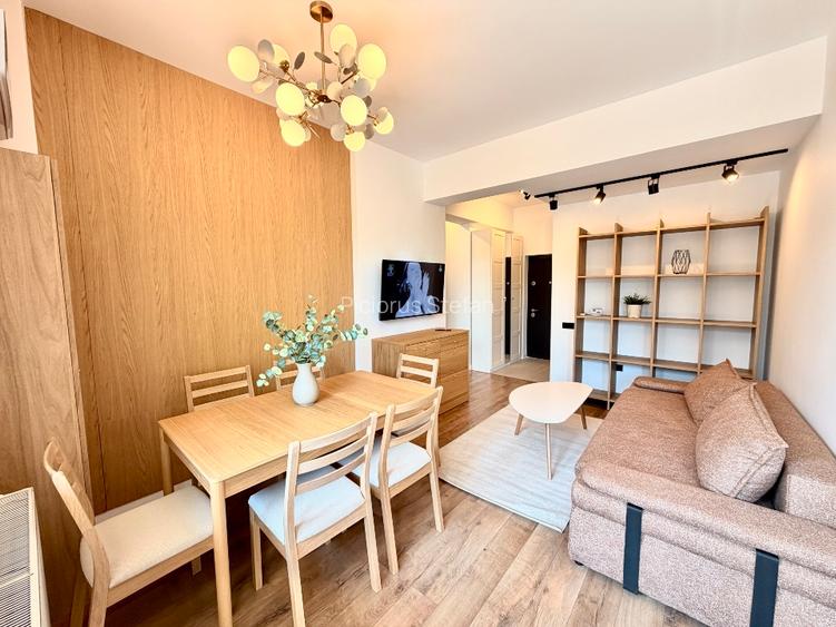 Proprietar vand apartament 3 camere + curte - 10 sec de metrou - 2