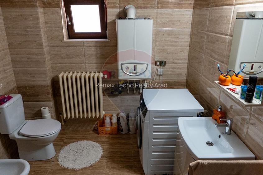 Casă / Vilă de vanzare, Hunedoara - 17