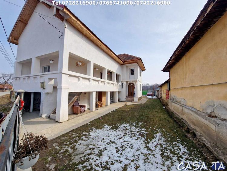 Casa P+1, situata in Curtisoara - 2
