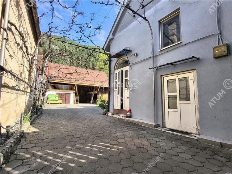 Casa renovata cu 4 camere si 2 bai in Gura Raului judet Sibiu - 3